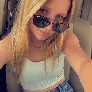 Meet your Posher, Hannah